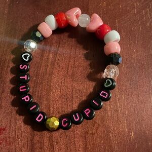 Anti Valentine bracelet